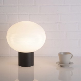 Lampe a poser Kalma