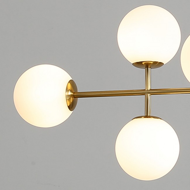 Tulipe en verre opale pour la collection Doris