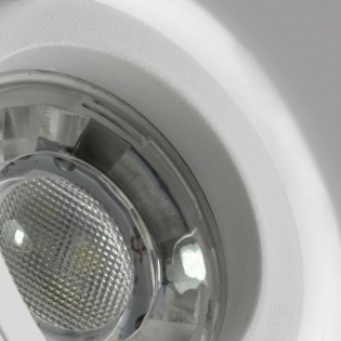 Luminaire encastrable HELIUM 1 lumière, inclinaison 30º et orientable 360º, rond avec finition blanc.
