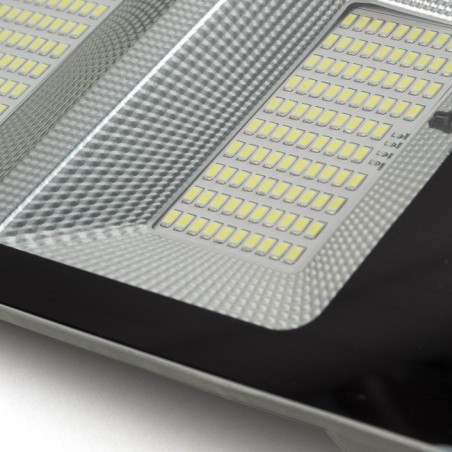 Lampadaire LED 100W 5.000Lm 6000ºK IP65 Capteur solaire 40.000H