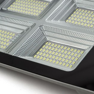 Lampadaire LED 150W 7.500Lm 6000ºK IP65 Capteur Solaire 40.000H