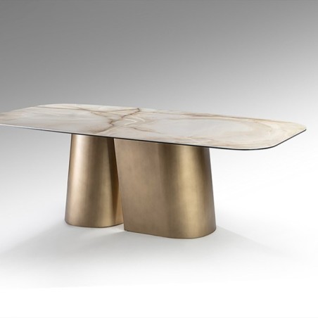 NUMA- TABLE S. À MANGER 240 -LAITON