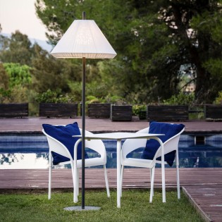 Lampadaire d'exterieur...