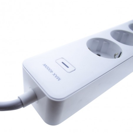 Barrette d'alimentation Smart WiFi (4 prises + 3 USB)