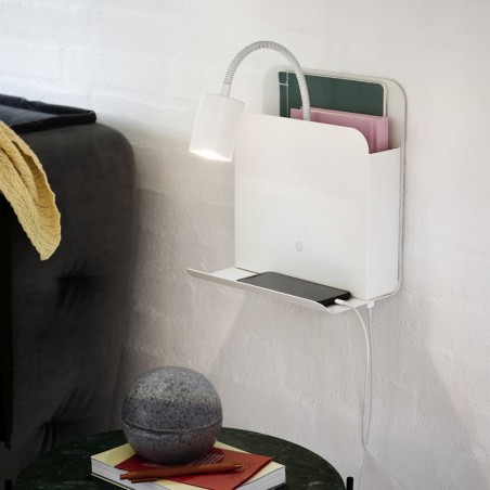 Applique porte-revues avec étagère et USB Roomi