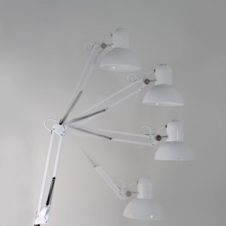 Lampadaire articulé Avati